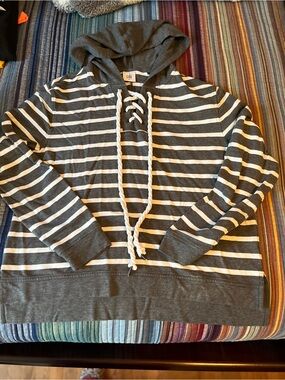 CAbi Gray & White Striped Lace-Up Hooded Sweatshirt